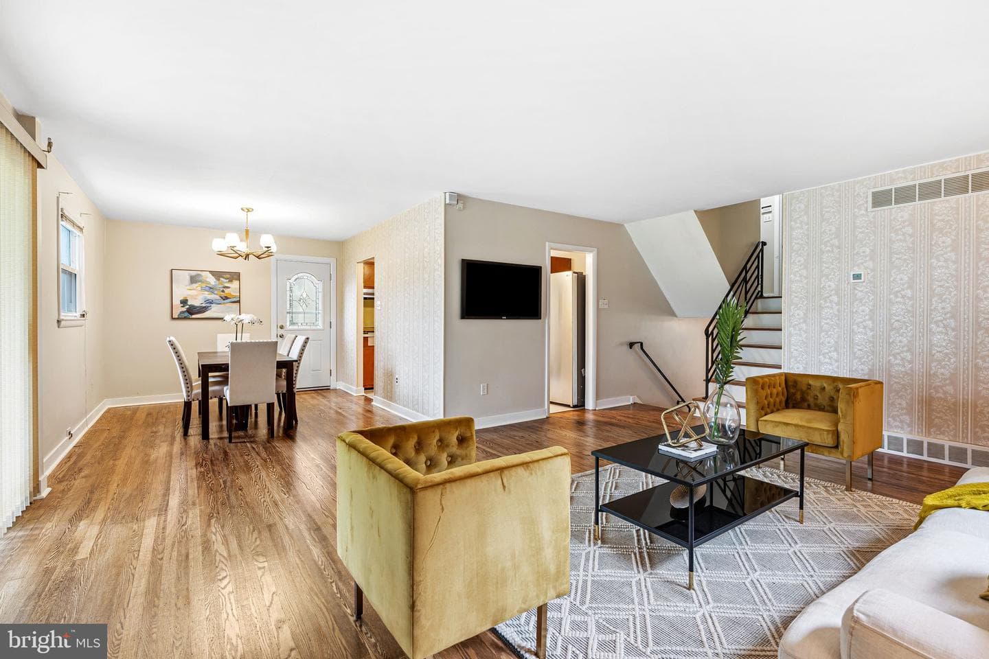 3137 Winchester Avenue photo 4