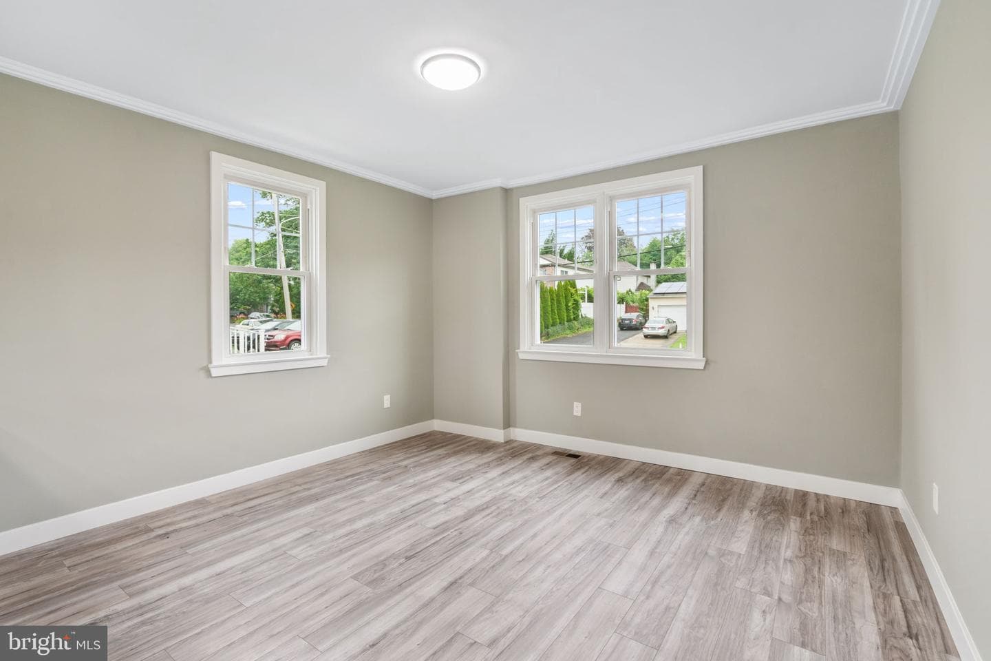 101 Overhill Avenue photo 11