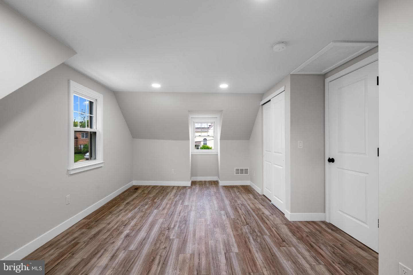 101 Overhill Avenue photo 19