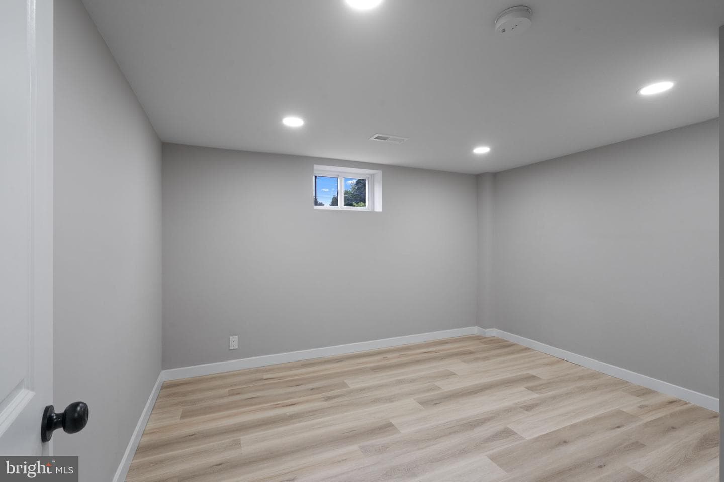 101 Overhill Avenue photo 26
