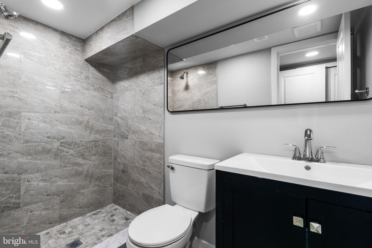 101 Overhill Avenue photo 30