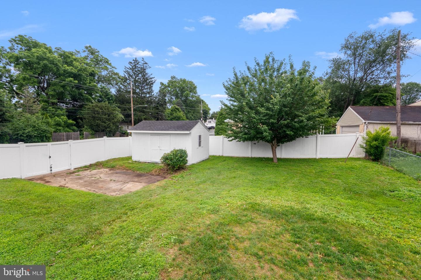 101 Overhill Avenue photo 37