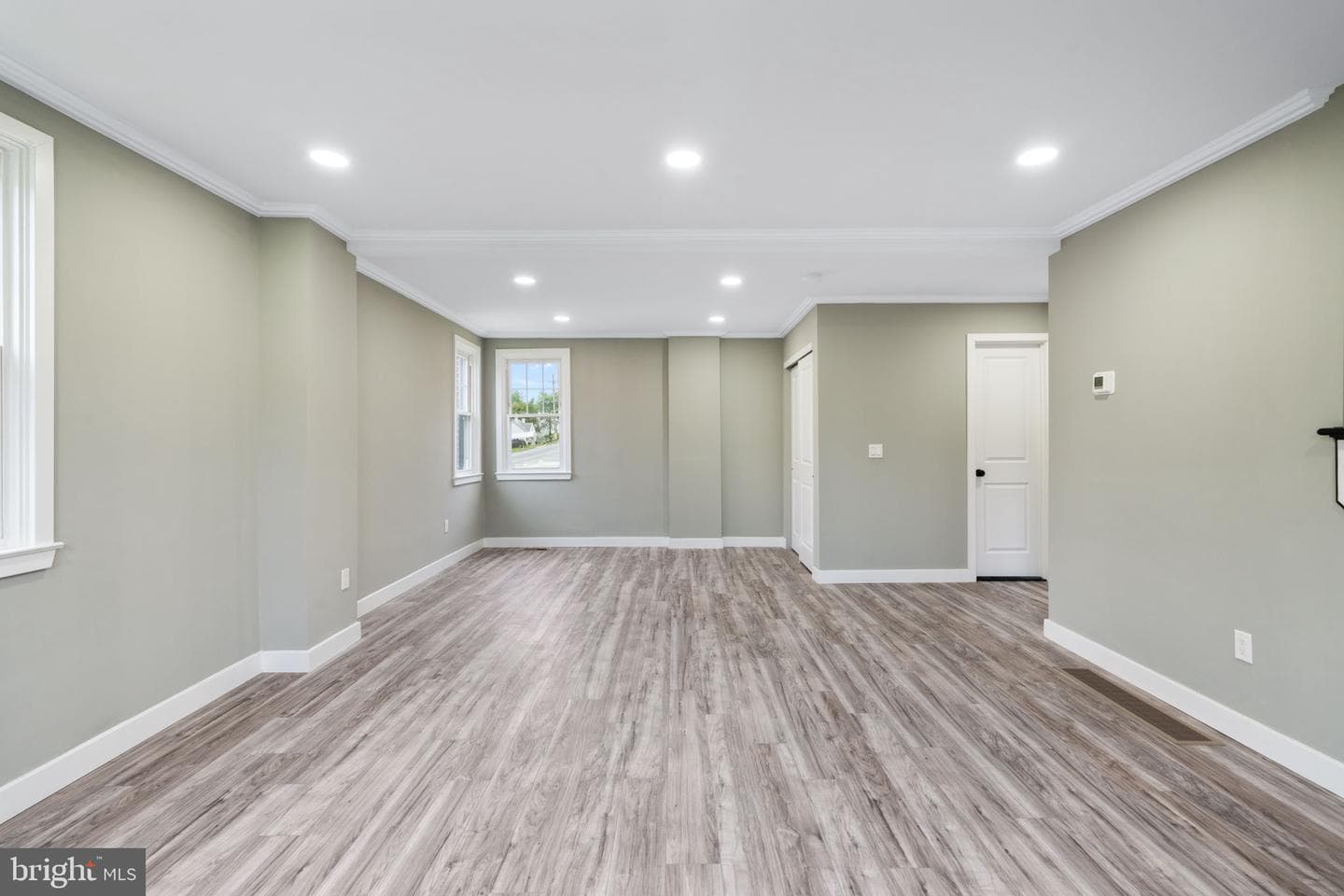 101 Overhill Avenue photo 4