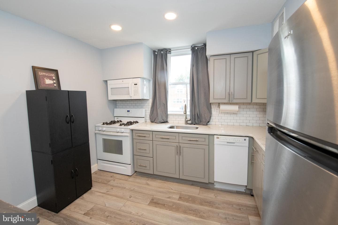 4207 Fairdale Road photo 14