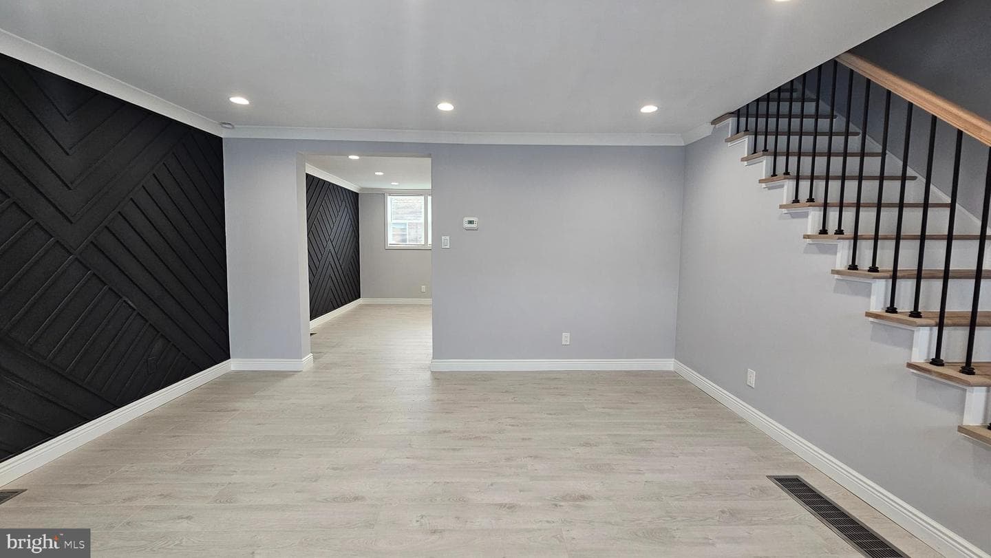 4237 Teesdale Street photo 2