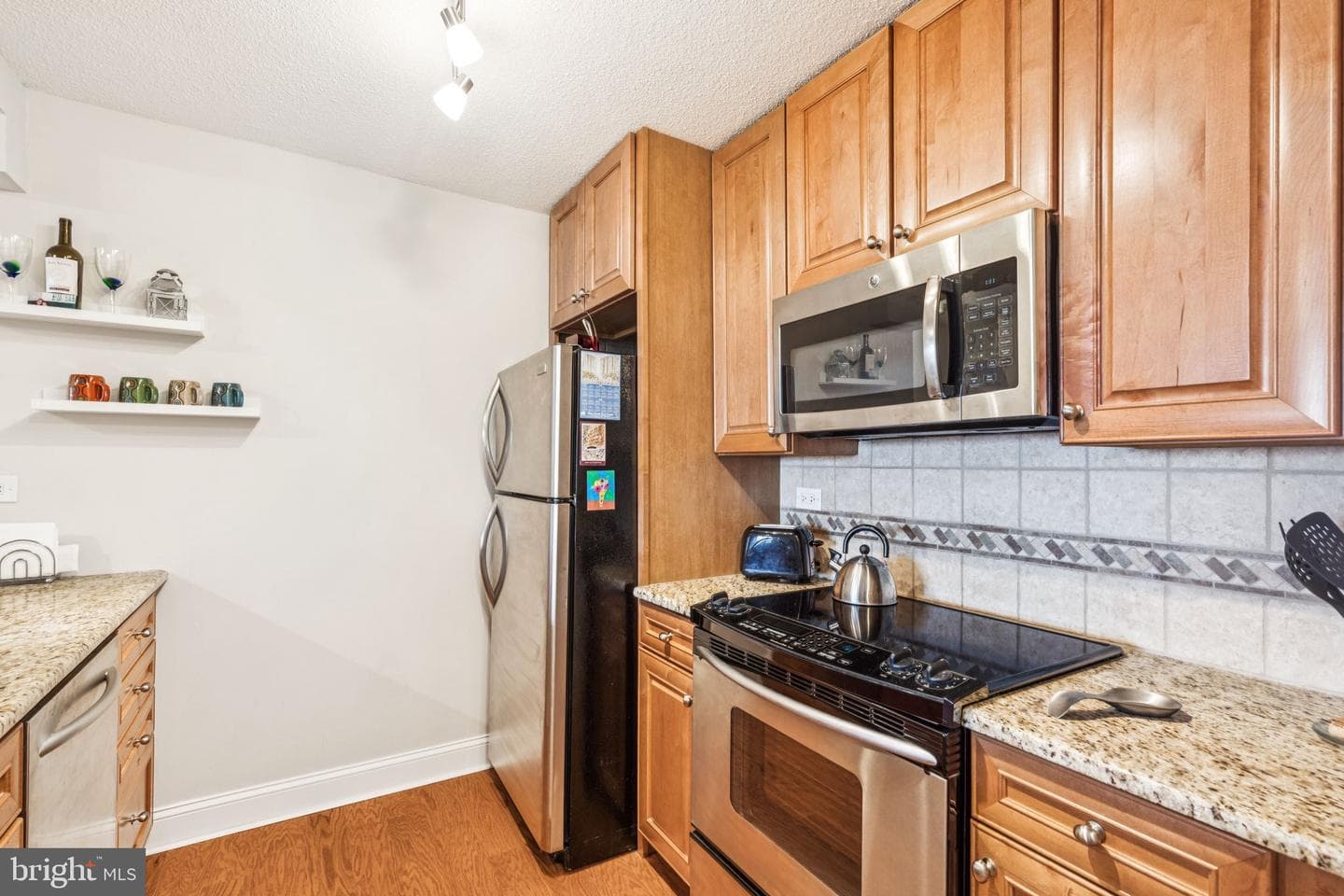 233 S 6th Street #1412b photo 12