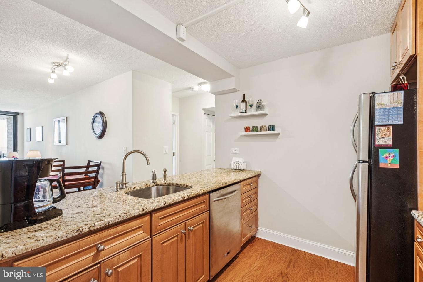 233 S 6th Street #1412b photo 13