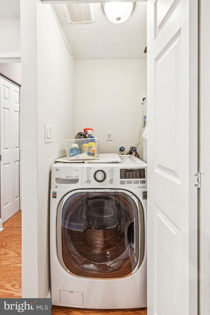233 S 6th Street #1412b photo 22