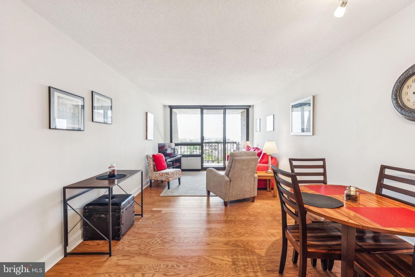 233 S 6th Street #1412b photo 4