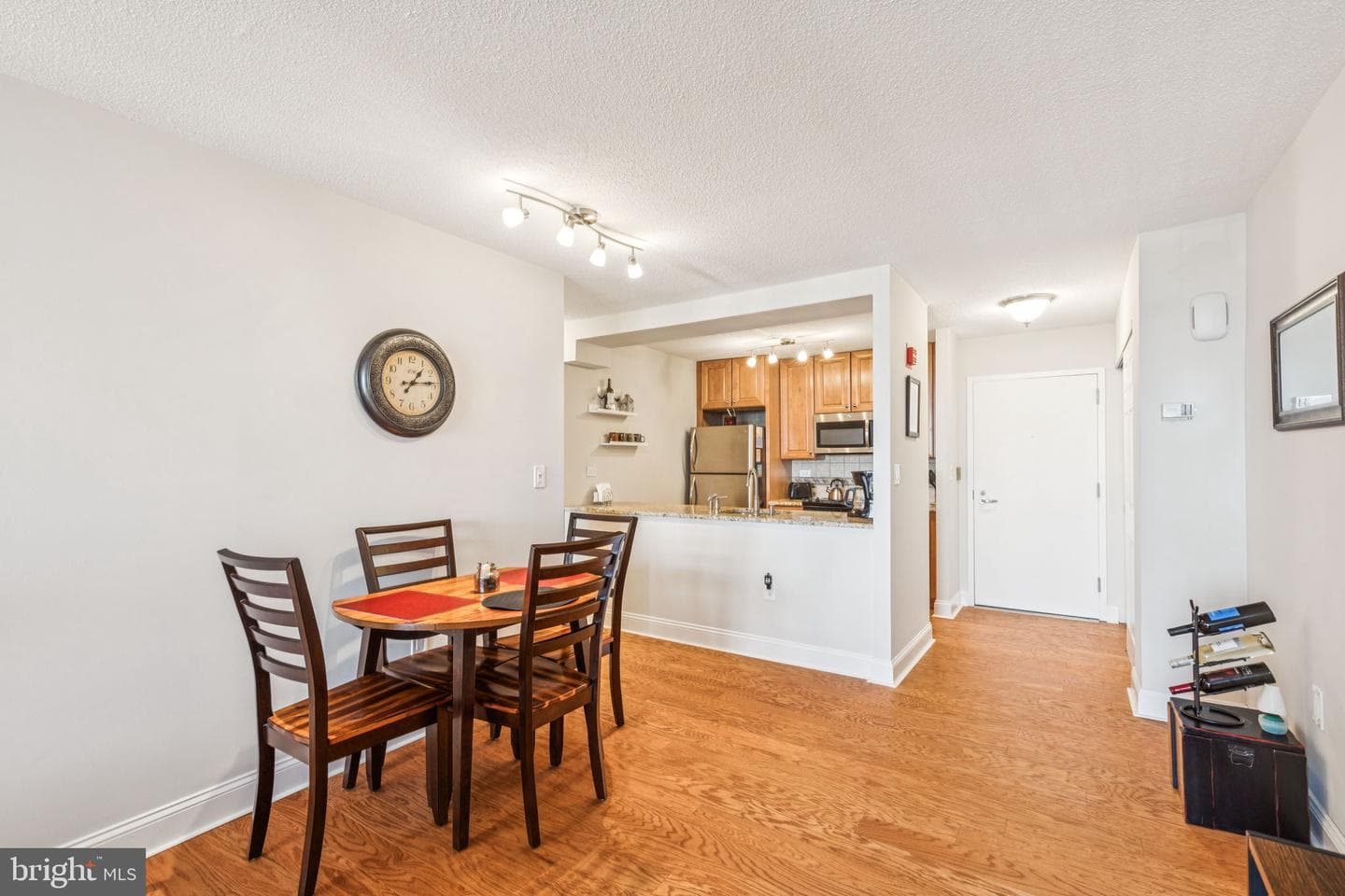 233 S 6th Street #1412b photo 9