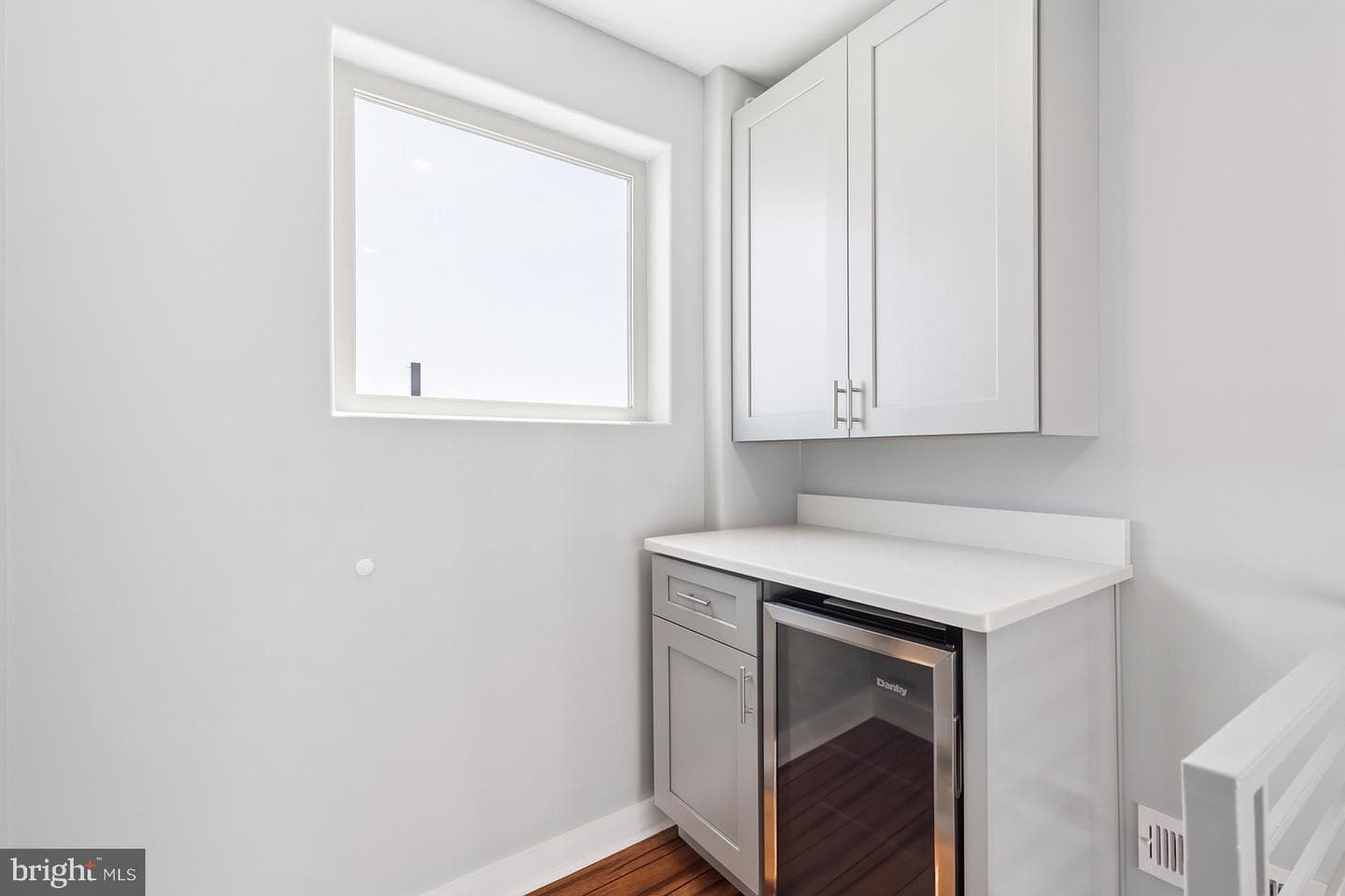 621 Moore Street photo 28