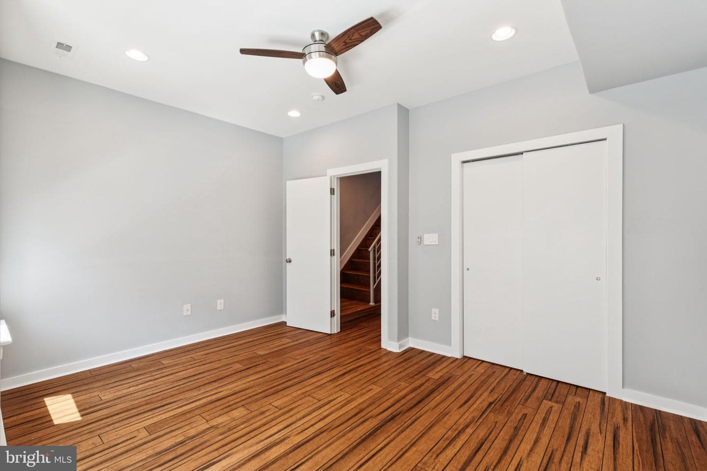 621 Moore Street photo 38