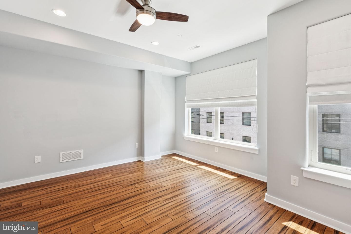 621 Moore Street photo 42