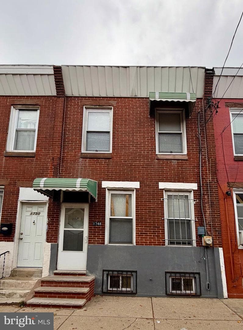 1748 S Chadwick Street photo 1
