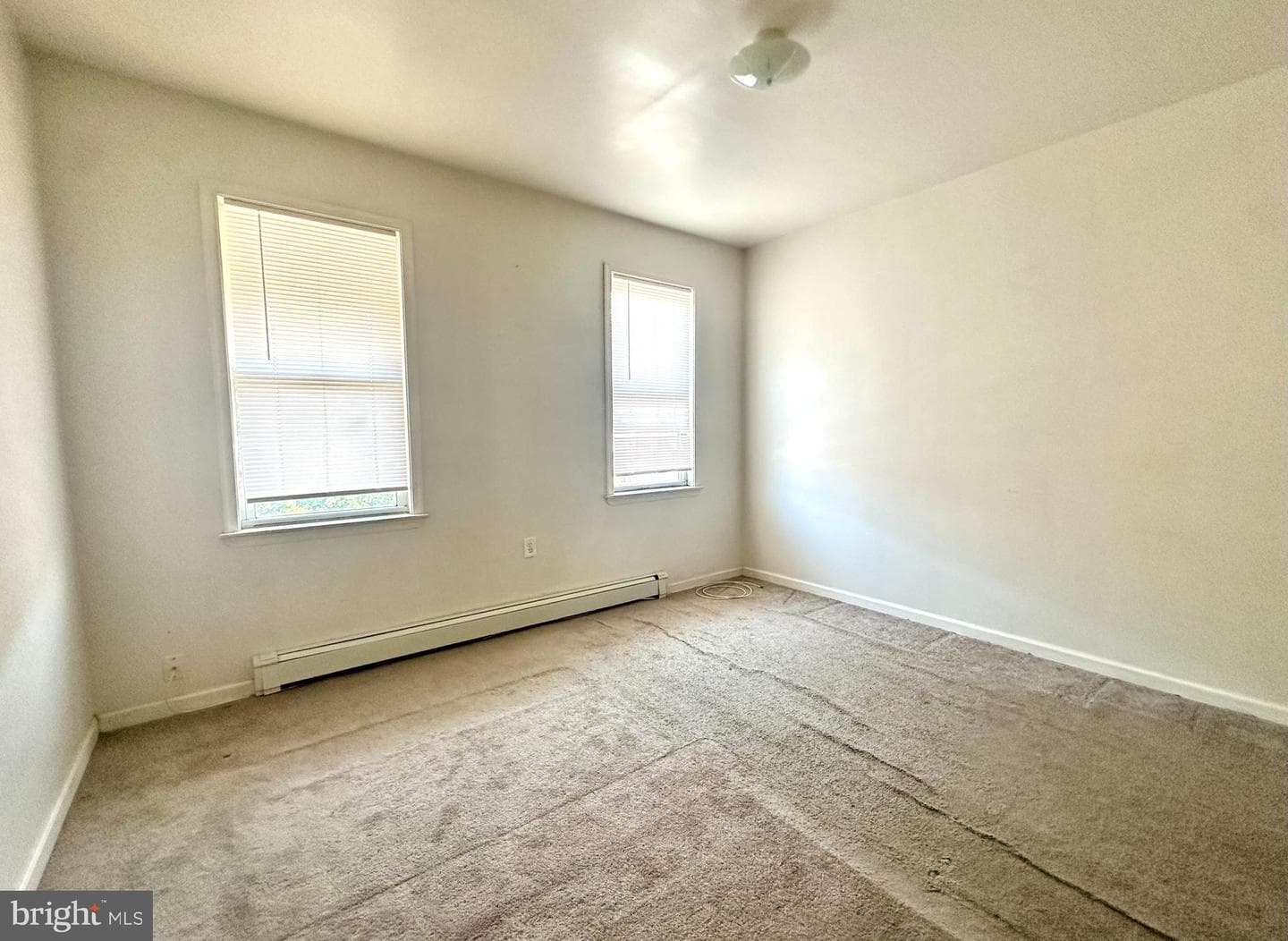 1748 S Chadwick Street photo 9