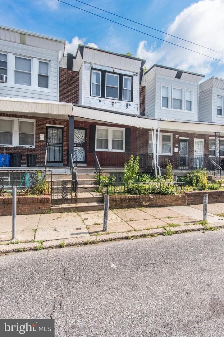 245 Widener Street photo 4