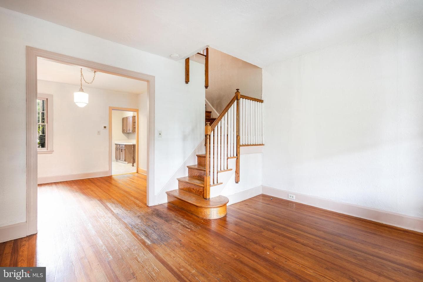 36 W Evergreen Avenue photo 4