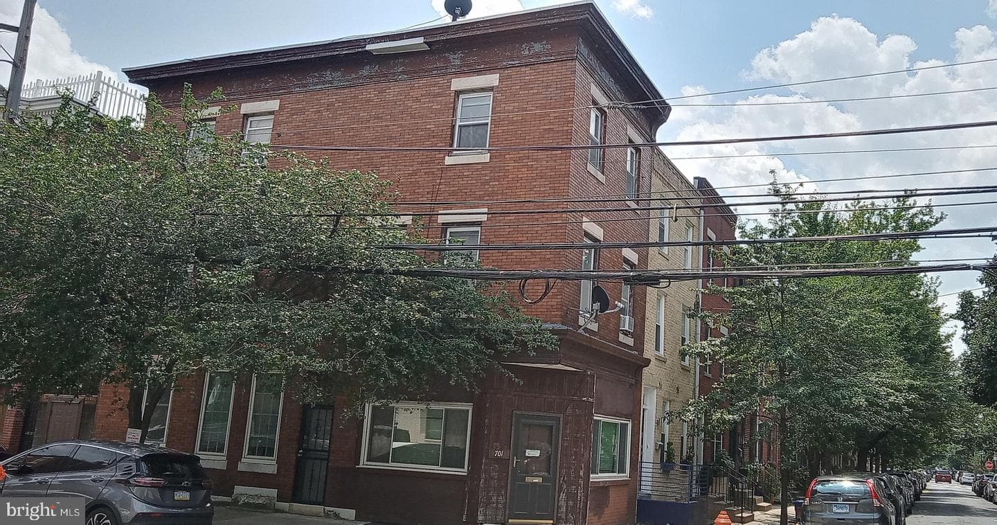 701 S 17th Street photo 3