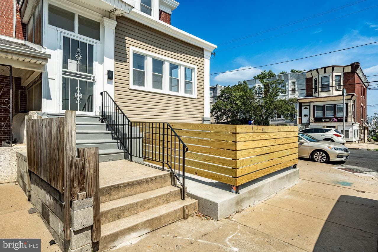 800 S Cecil Street photo 36