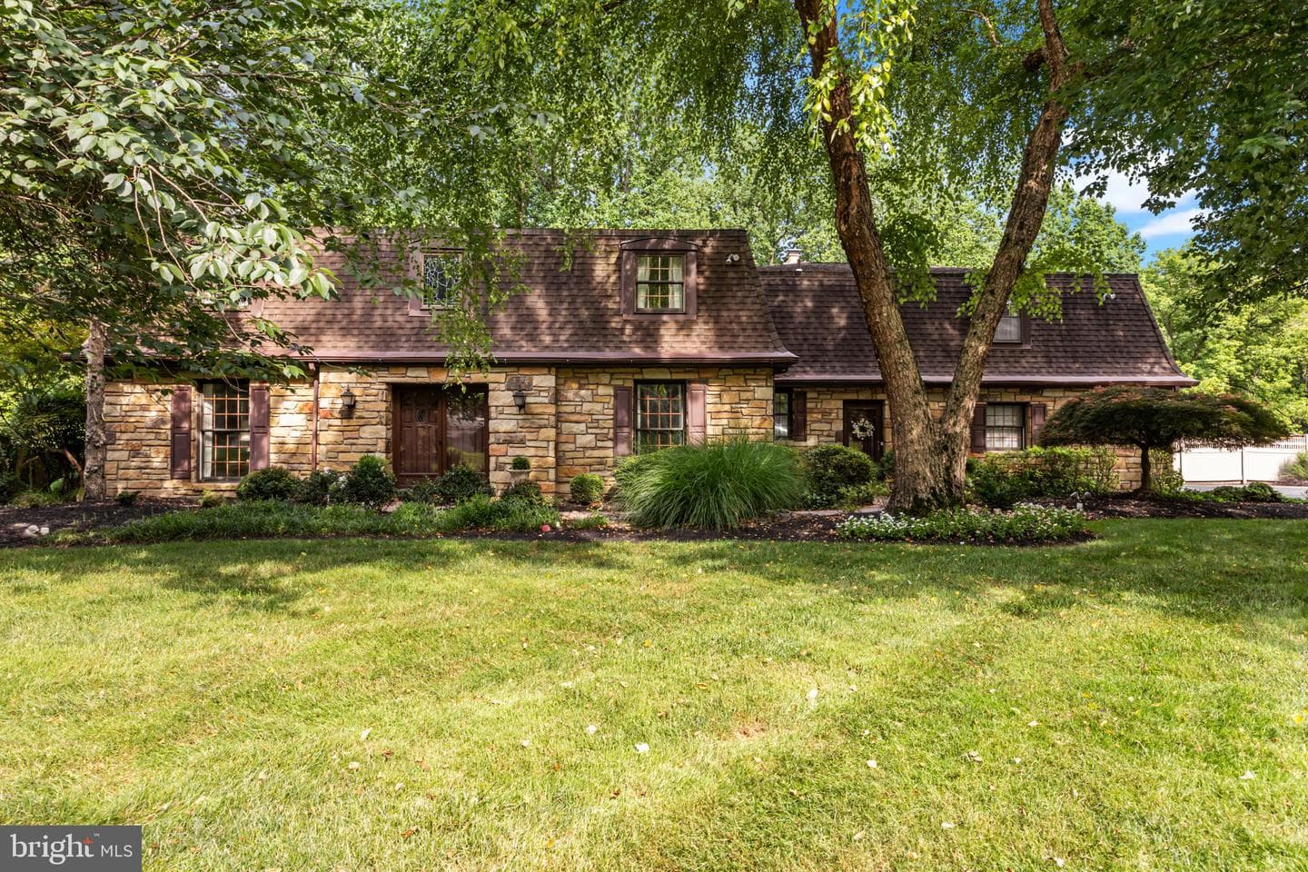 11 S Kings Oak Lane photo 1