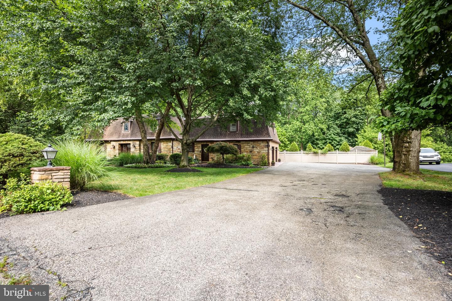 11 S Kings Oak Lane photo 6
