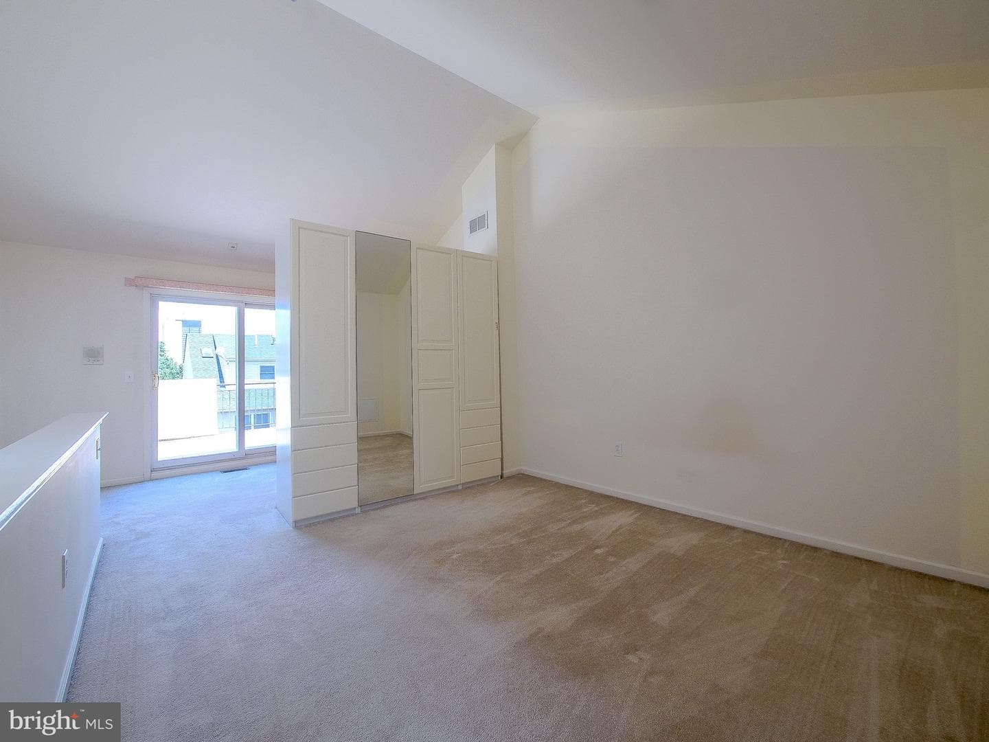 2419 South Street photo 25