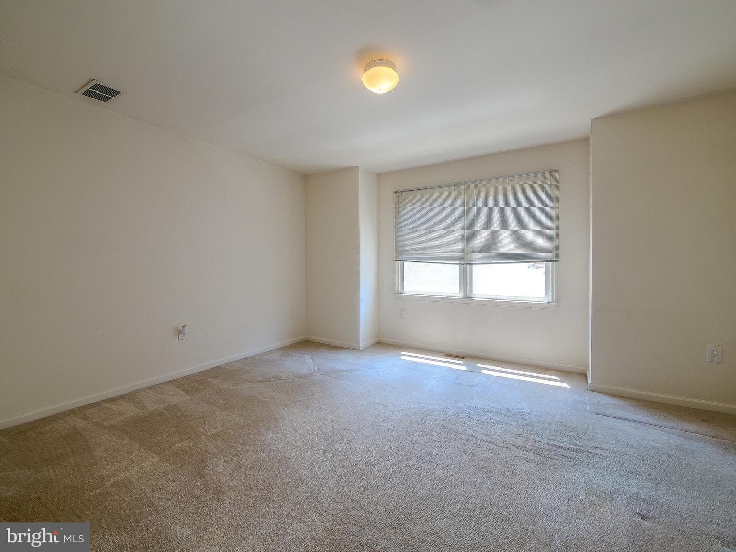 2419 South Street photo 39