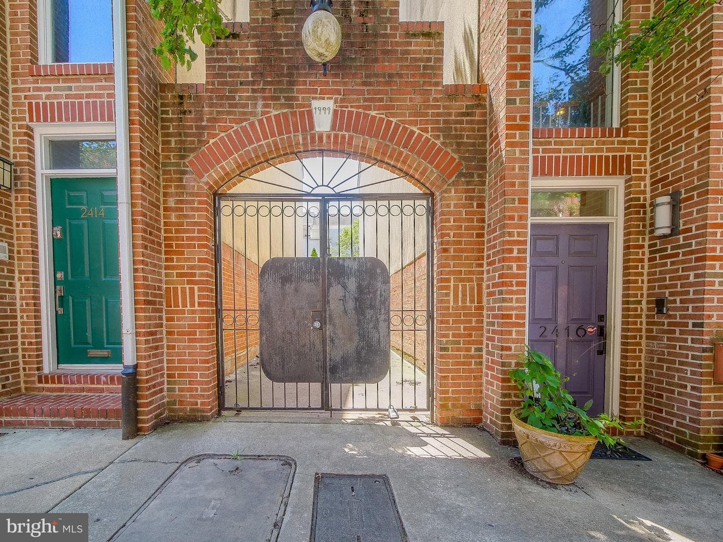 2419 South Street photo 5