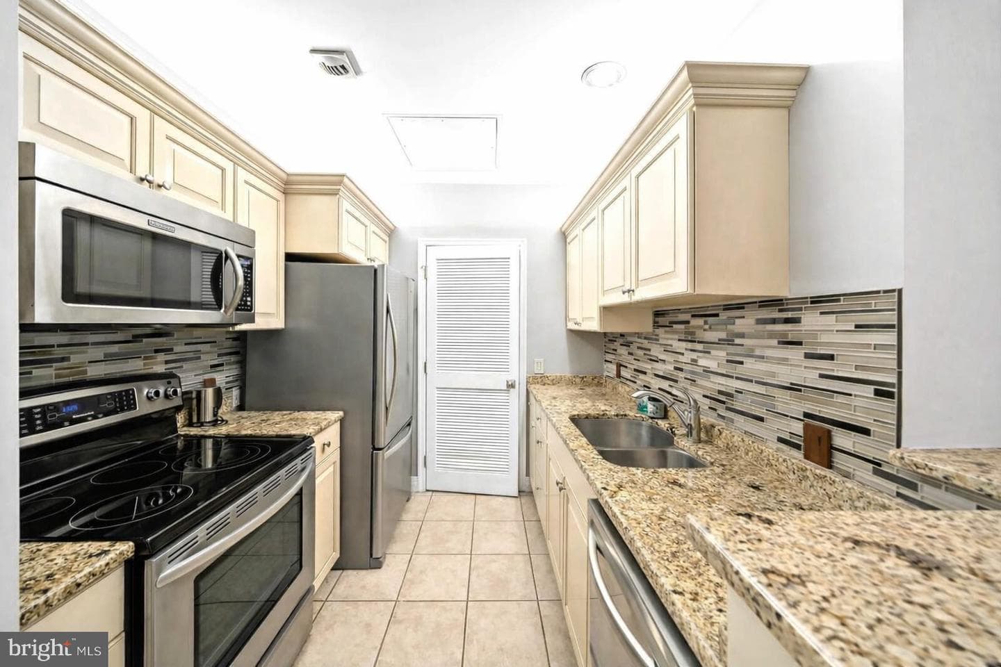 1600 Arch St # 1610 photo 5