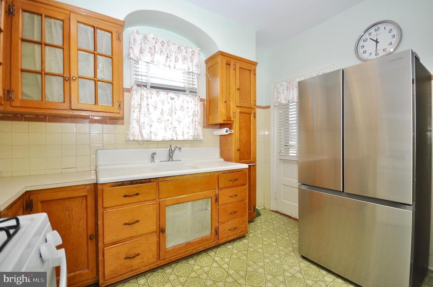 2554 Gillingham Street photo 12