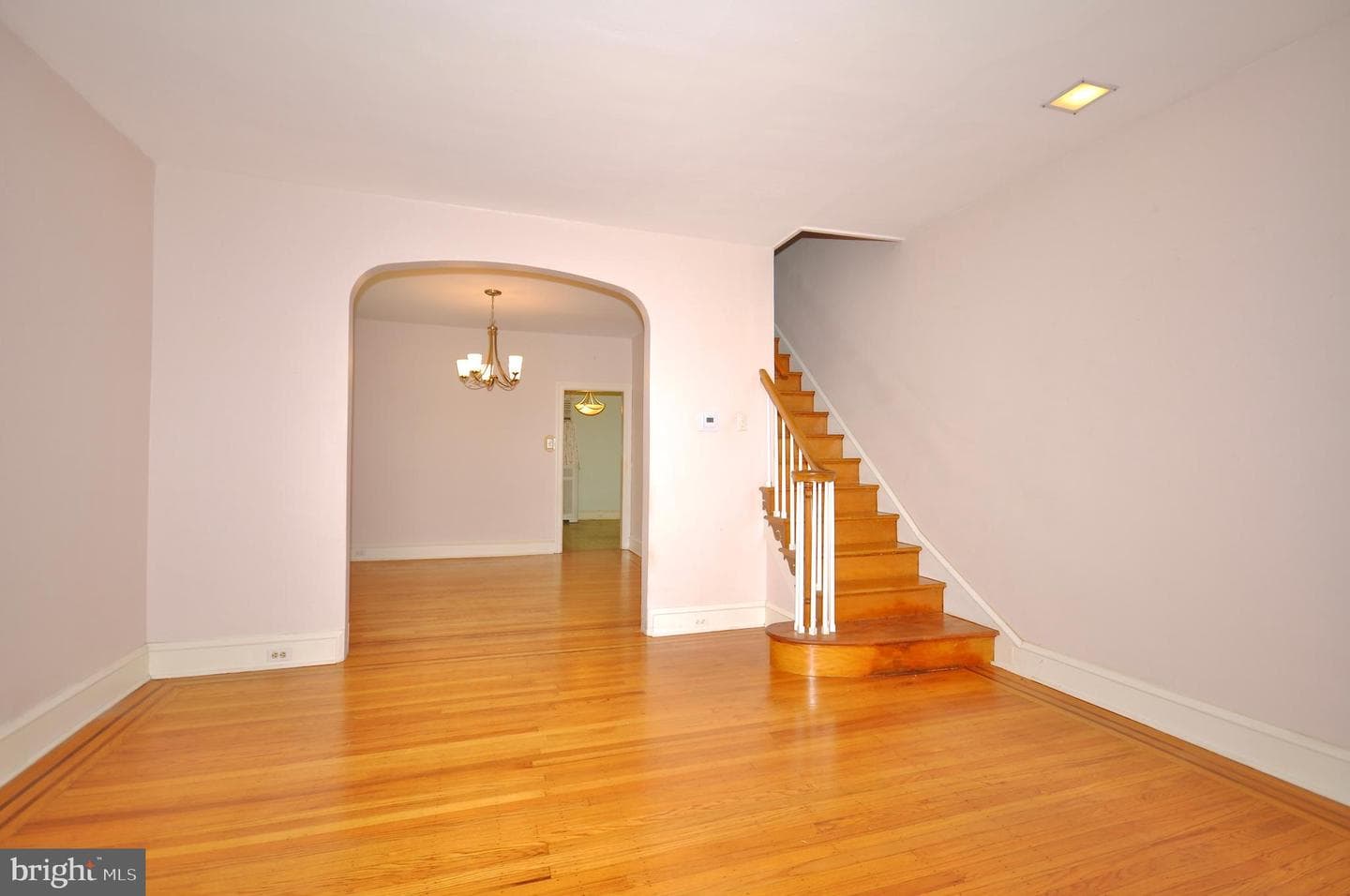 2554 Gillingham Street photo 7