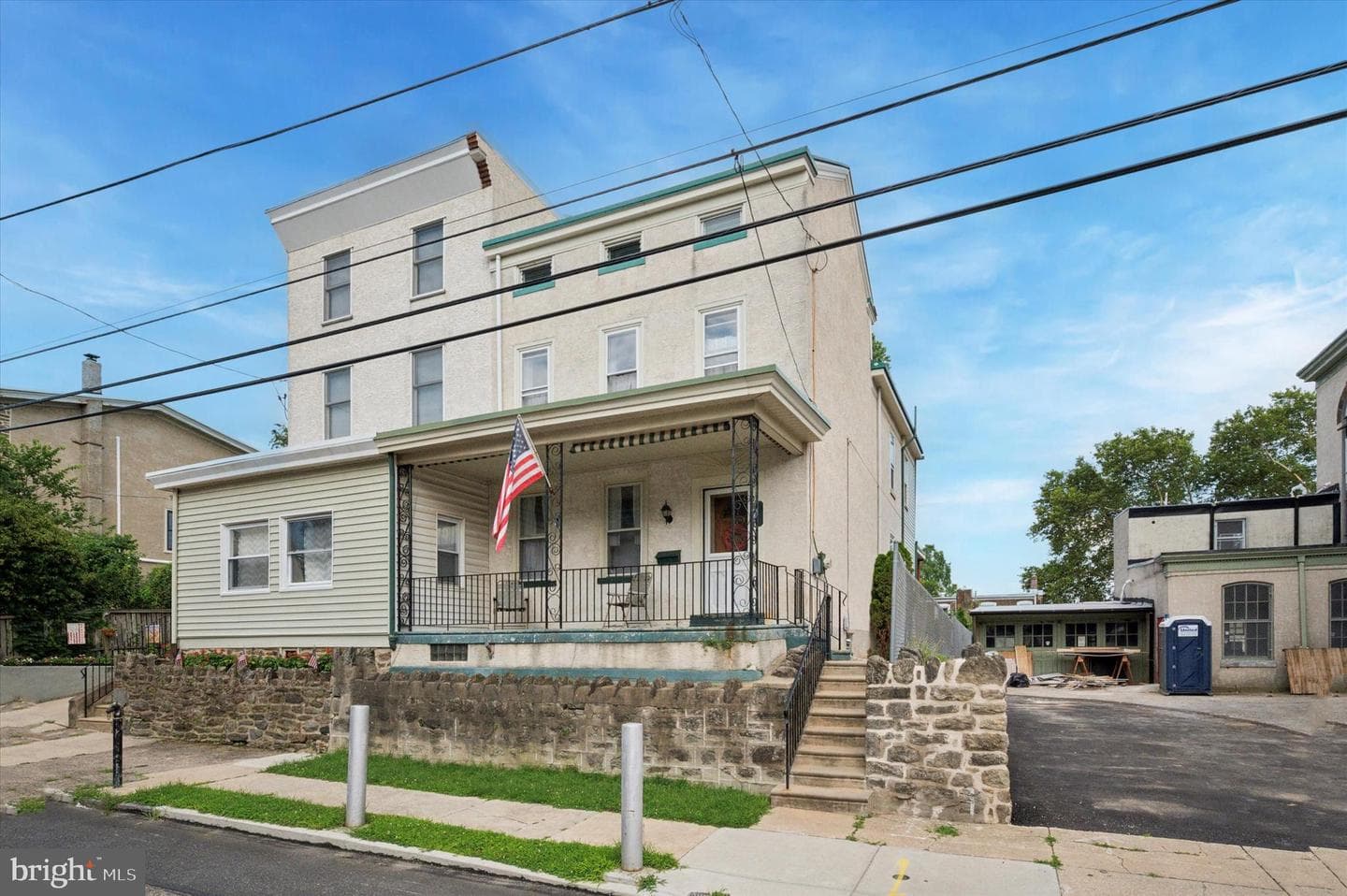 409 Martin Street