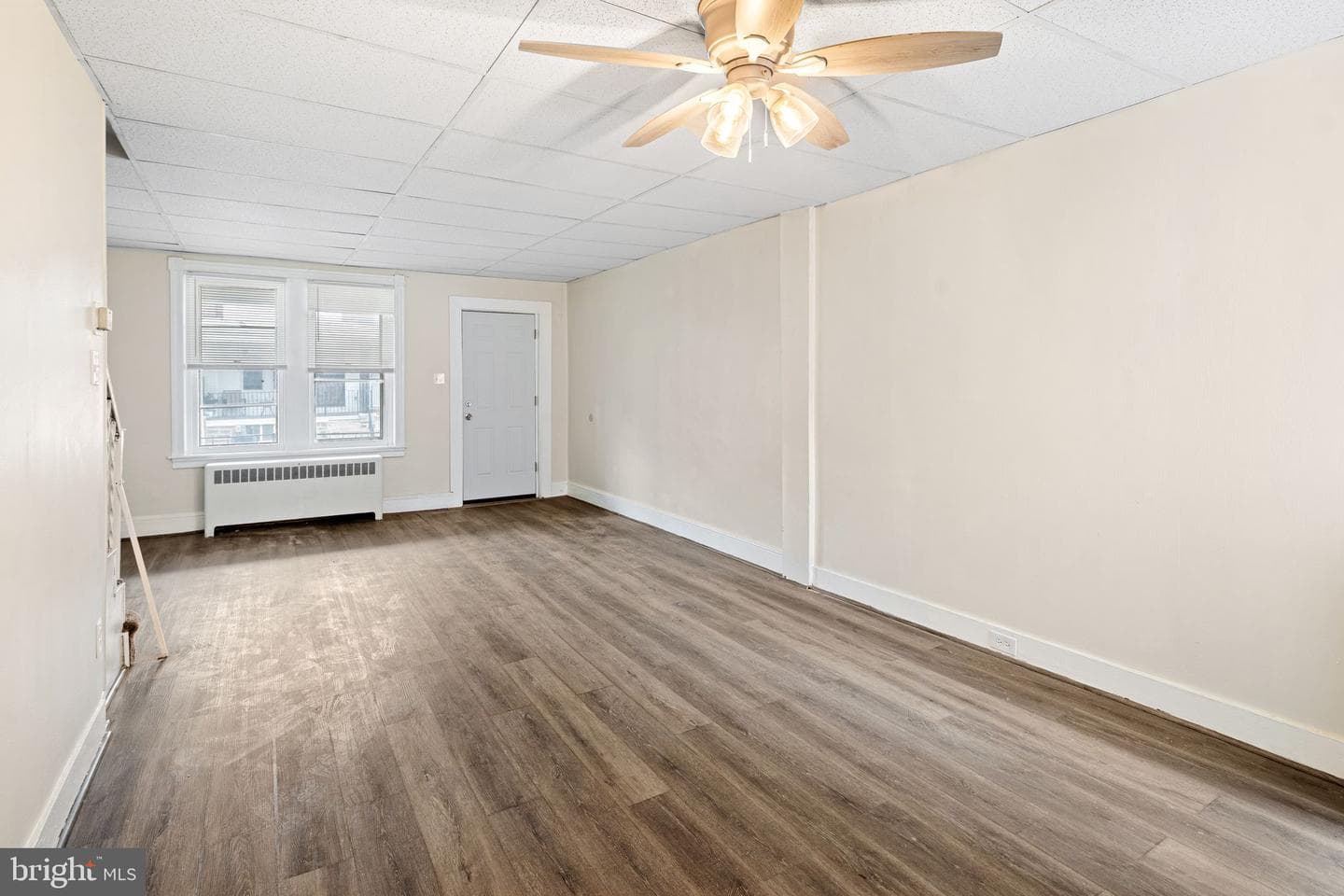 4010 Creston Street photo 3