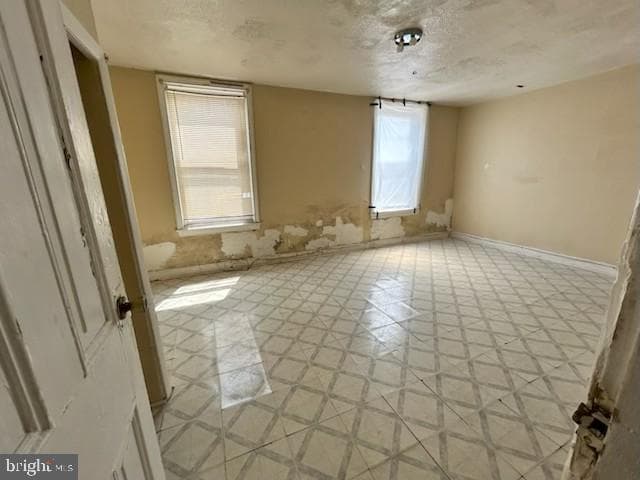 2506 N Mascher Street photo 16