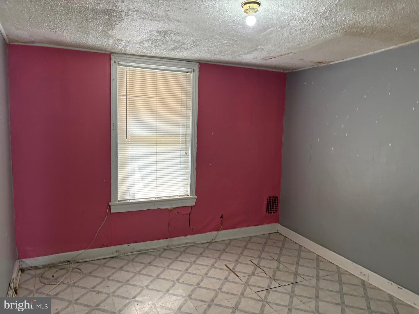 2506 N Mascher Street photo 19