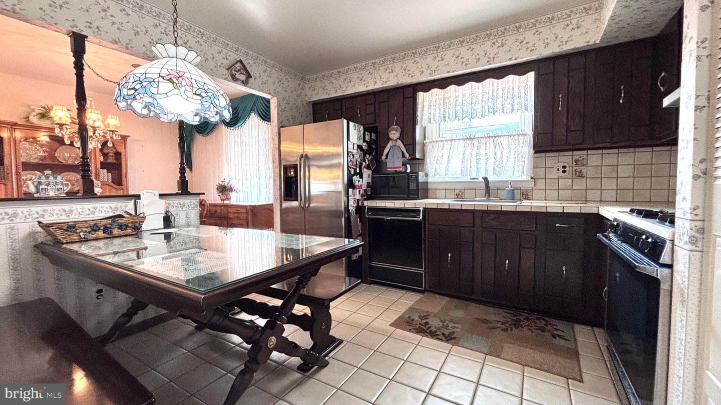 9401 Tulip Street photo 25