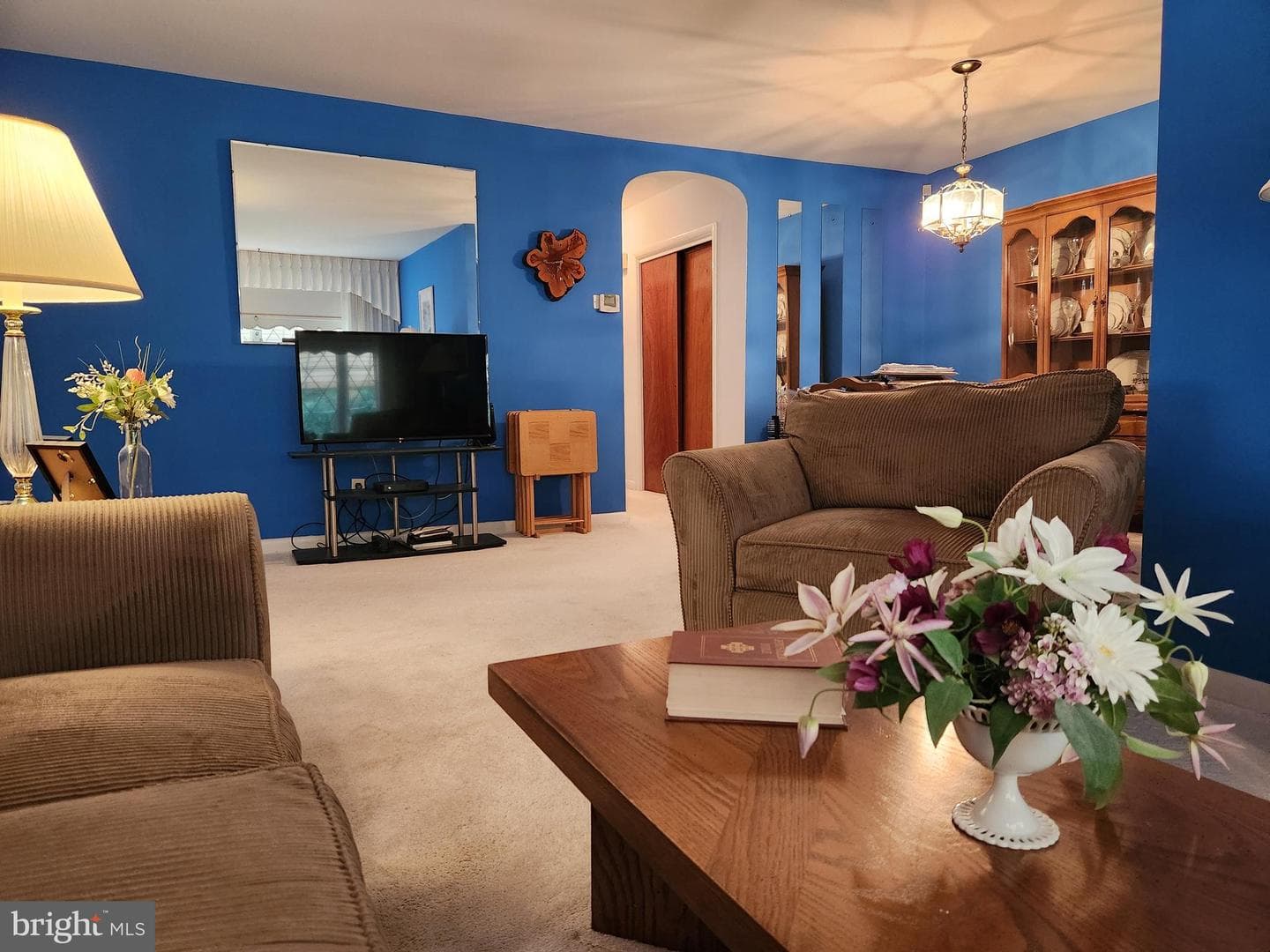 8835 Winchester Avenue photo 8