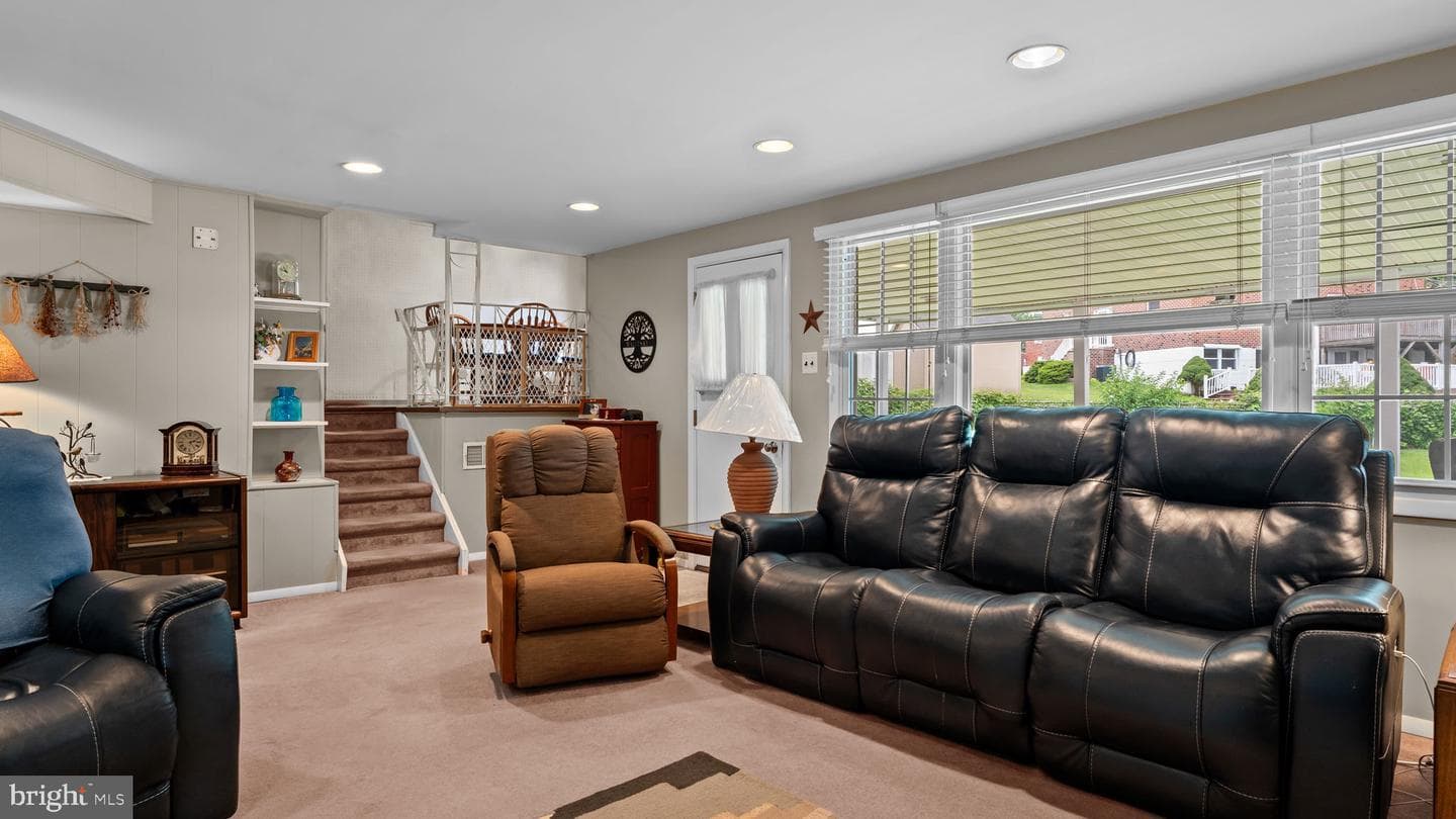 11992 Lockart Road photo 10