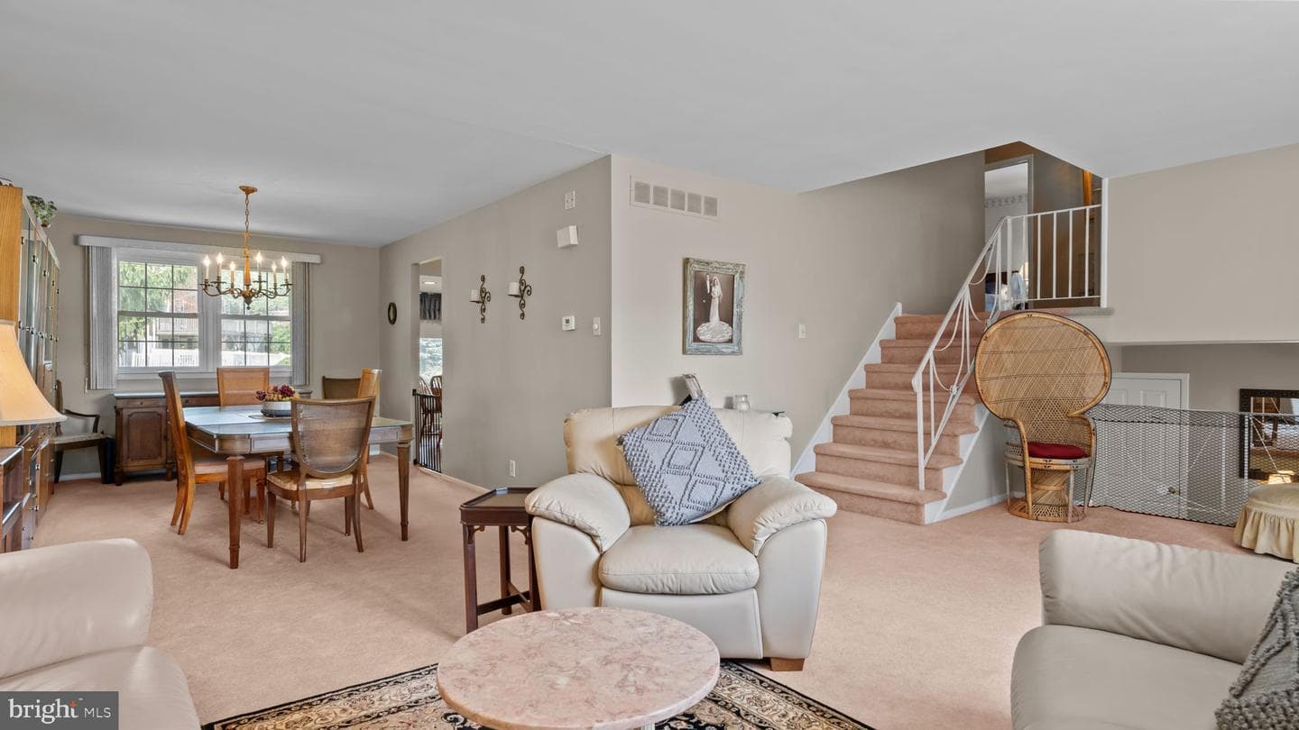 11992 Lockart Road photo 5