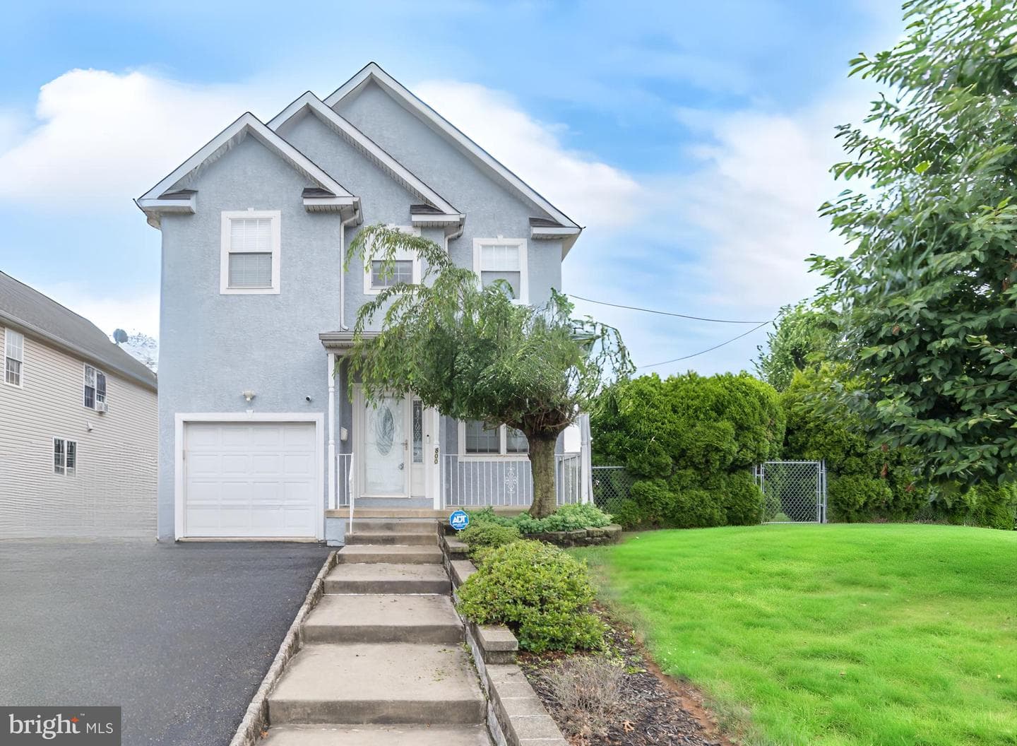 800 Red Lion Road photo 1