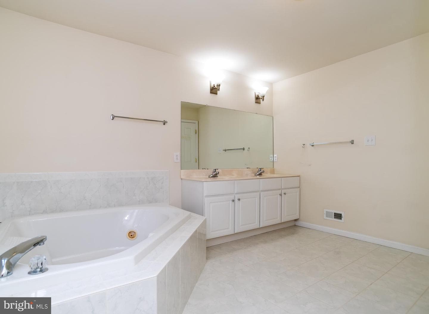 800 Red Lion Road photo 23