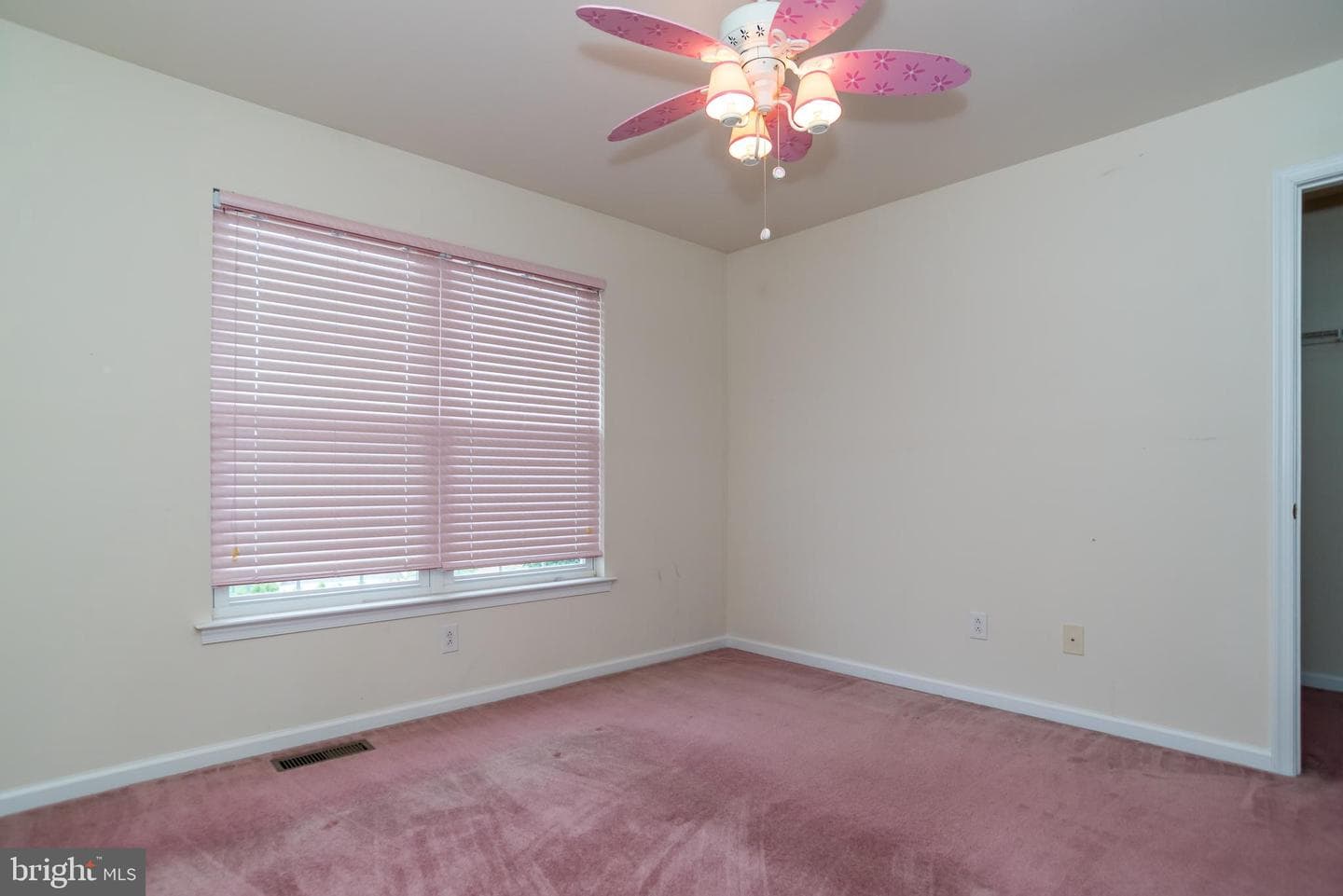800 Red Lion Road photo 27