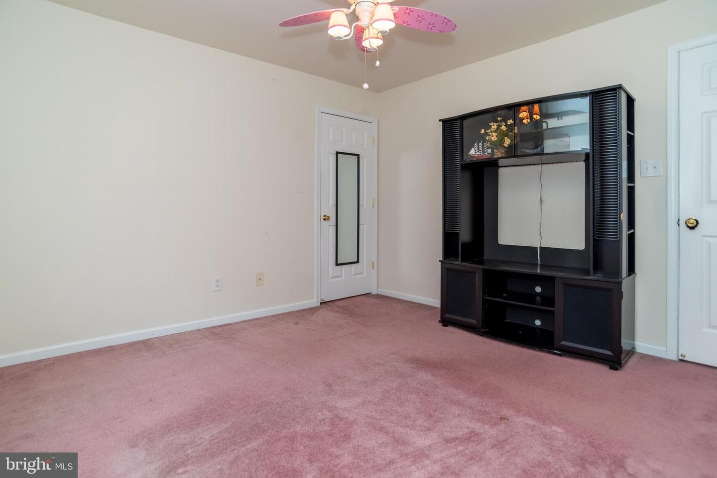 800 Red Lion Road photo 28
