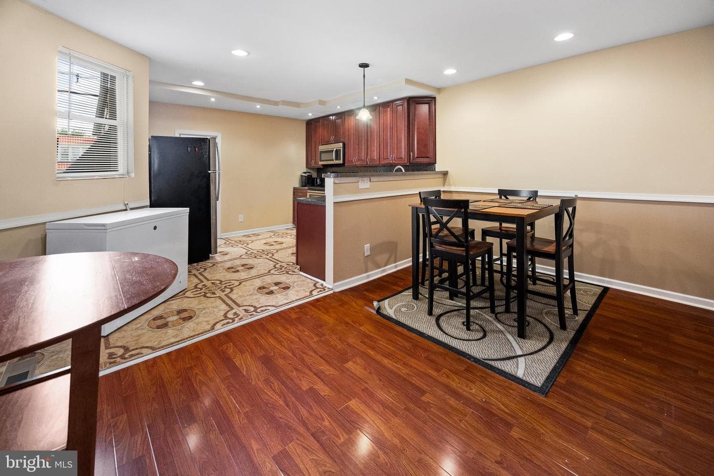 1837 73rd Avenue photo 9