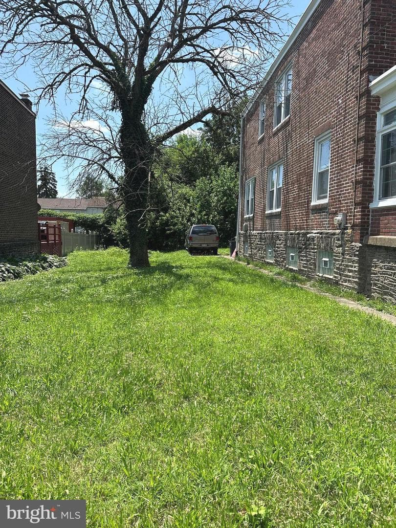 7640-7642 Williams Avenue photo 21