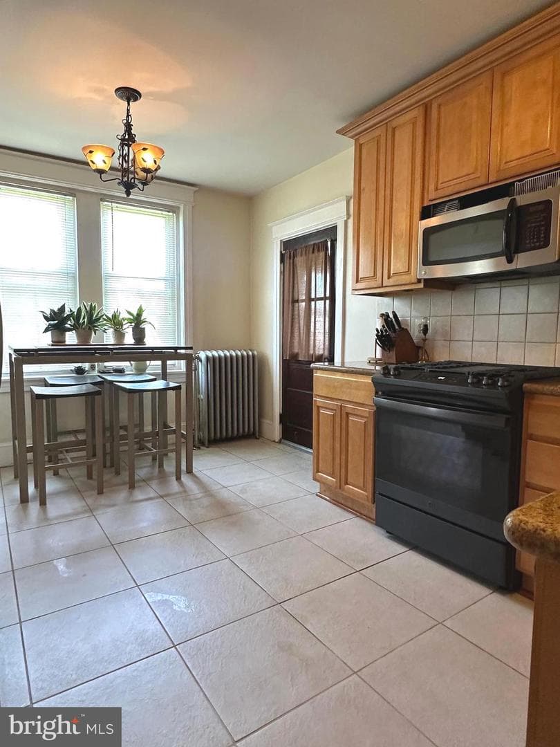7640-7642 Williams Avenue photo 8