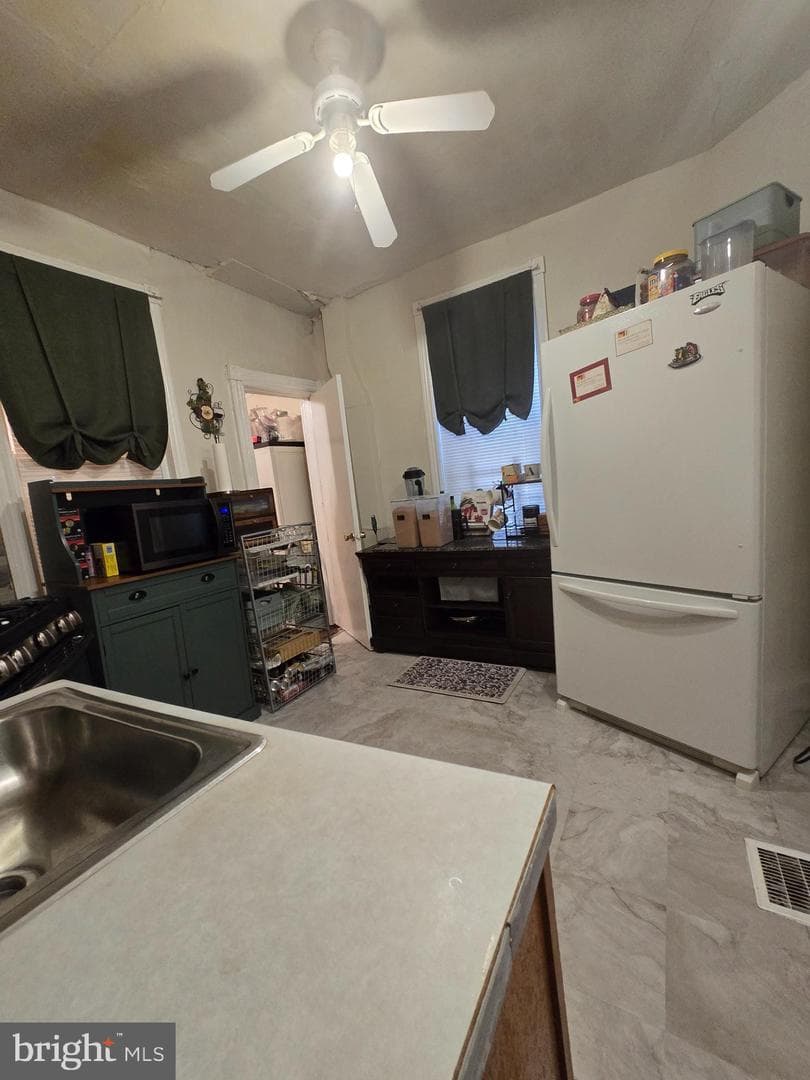 5045 Summer Street photo 11
