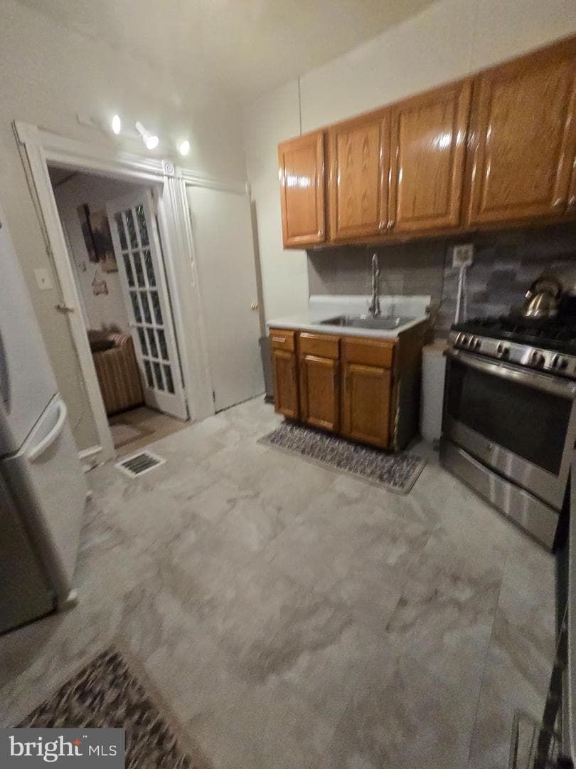 5045 Summer Street photo 9