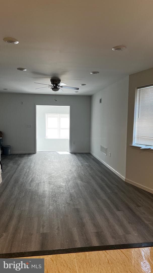 6049 Walton Avenue photo 13