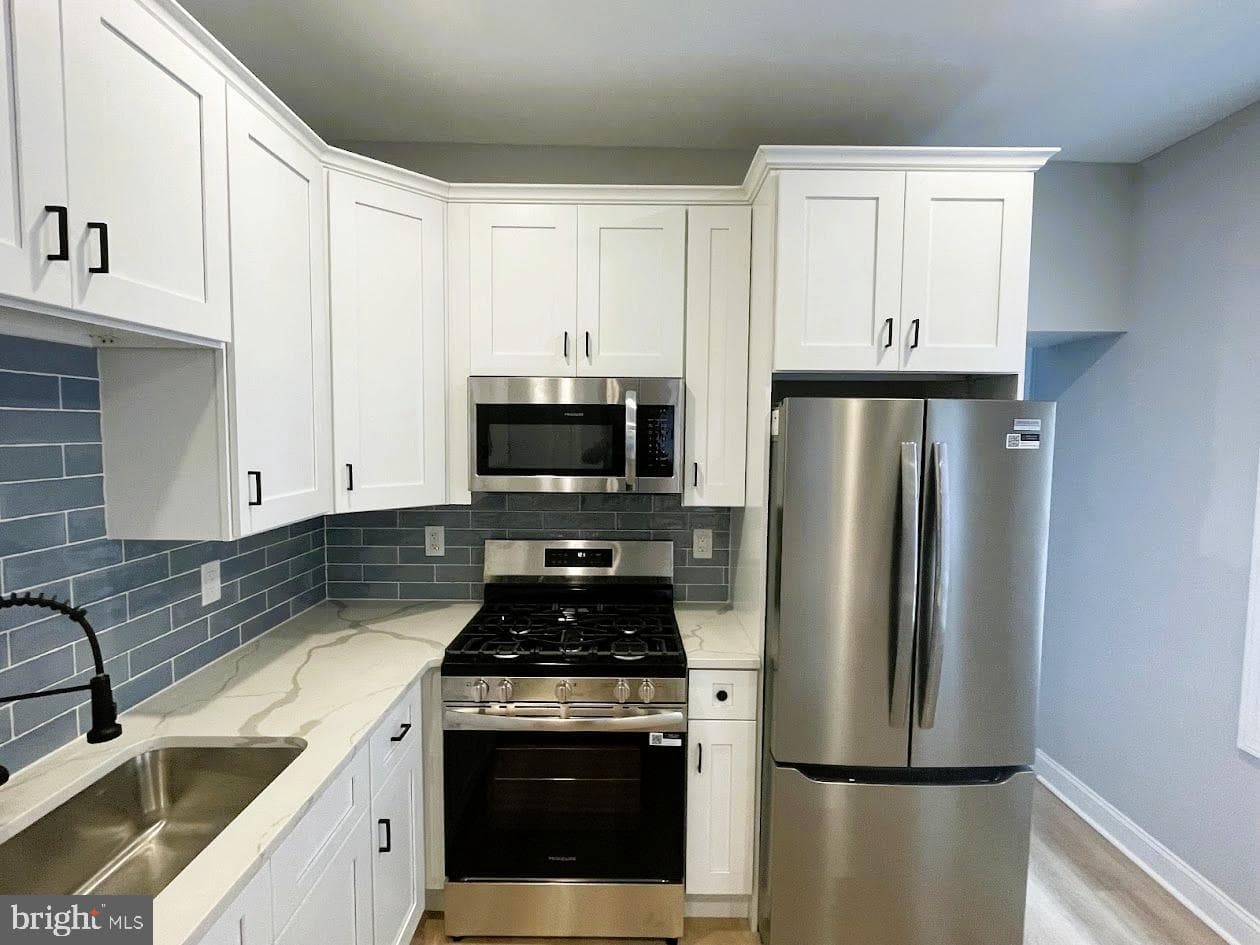 3580 Richmond Street photo 15